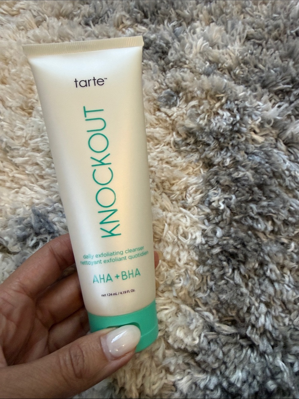 tarte Knockout Daily Exfoliating Cleanser - Mint/White